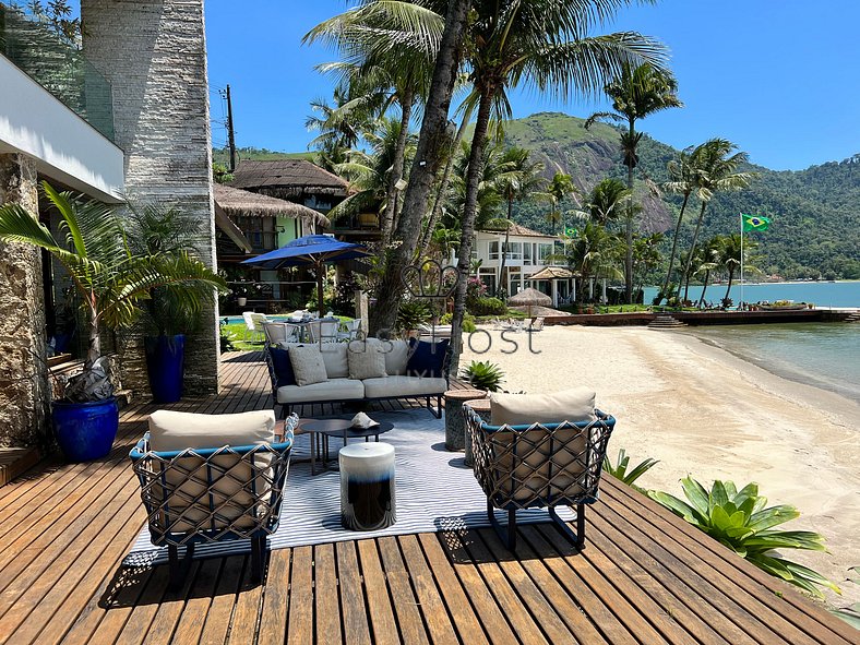 Alquiler de casa con piscina y playa en Angra dos Reis