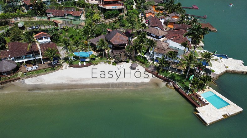 Alquiler de casa con piscina y playa en Angra dos Reis