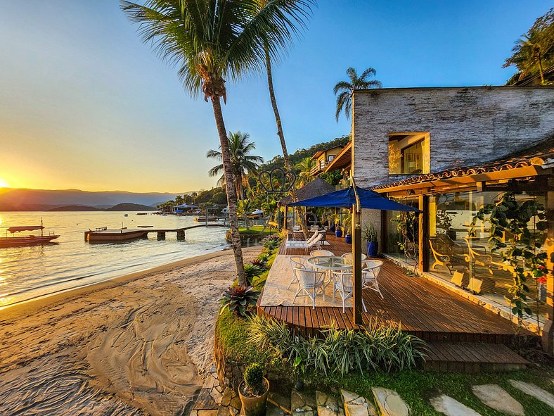 Alquiler de casa con piscina y playa en Angra dos Reis