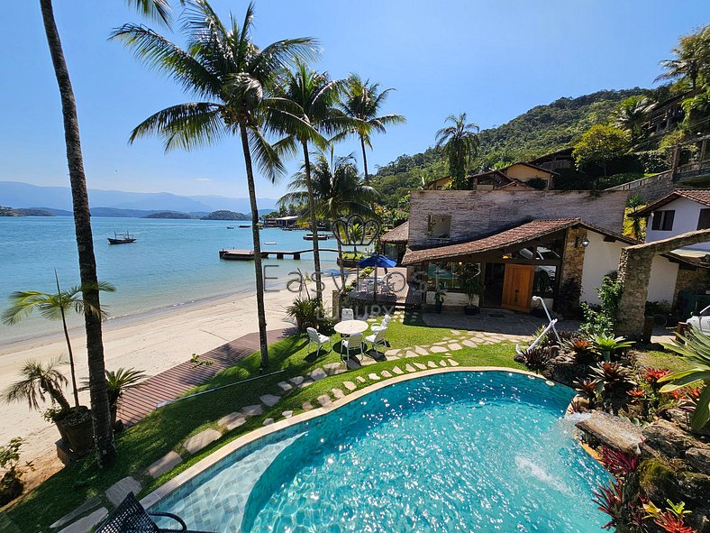 Alquiler de casa con piscina y playa en Angra dos Reis