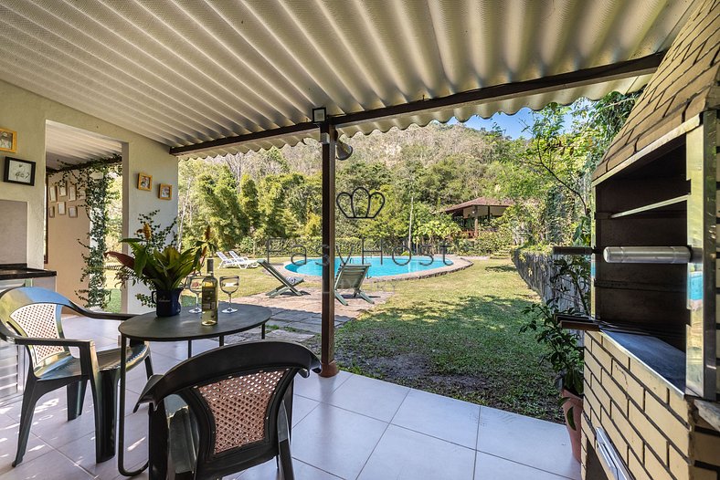 Alquiler de casa en Petrópolis con piscina y sauna