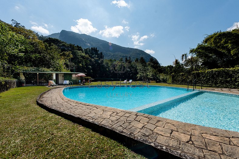 Alquiler de casa en Petrópolis con piscina y sauna