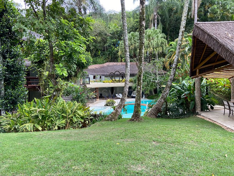 Aluguel de casa pé na areia com piscina e sauna