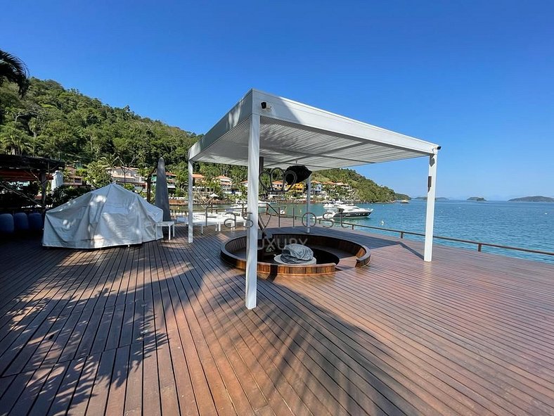 AngV01 - Casa en venta en Angra dos Reis con piscina y playa