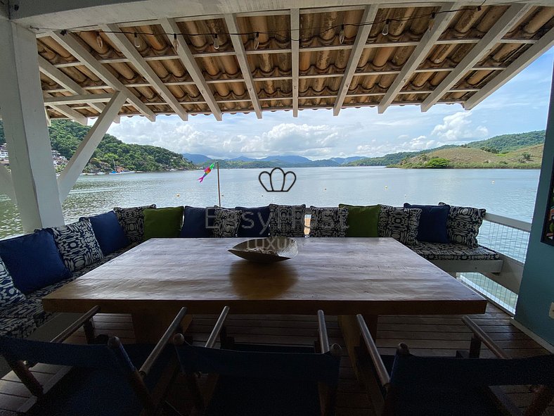 Beach house for sale in Angra dos Reis