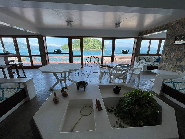 Beach house for sale in Angra dos Reis