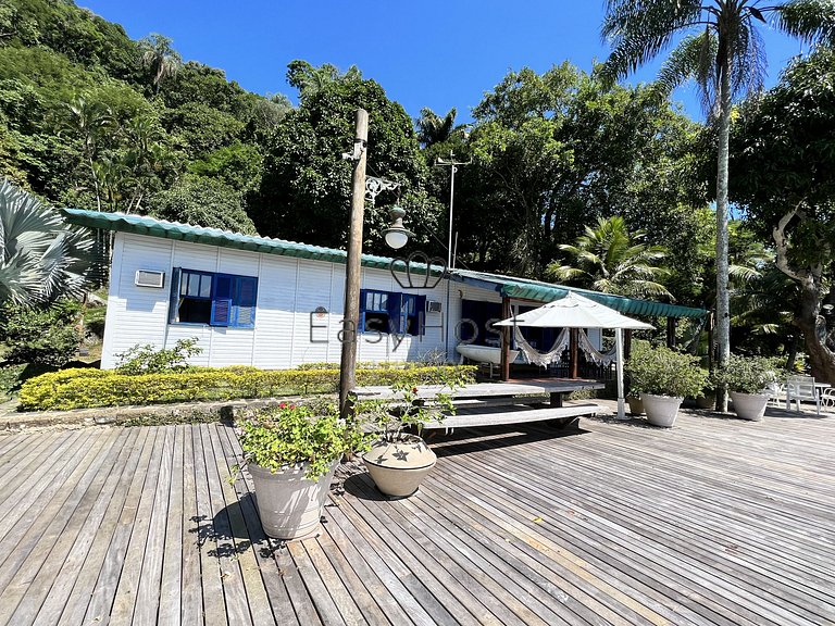 Beach house for sale in Angra dos Reis