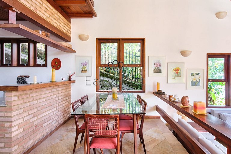 Beach house for sale in Paraty