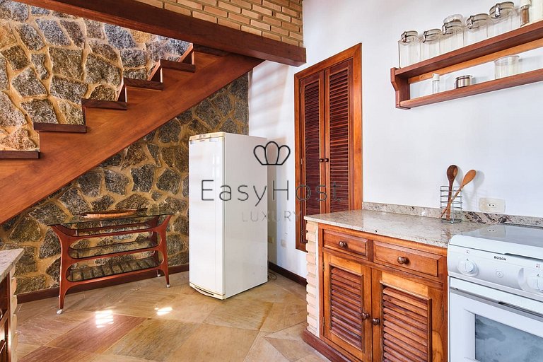 Beach house for sale in Paraty