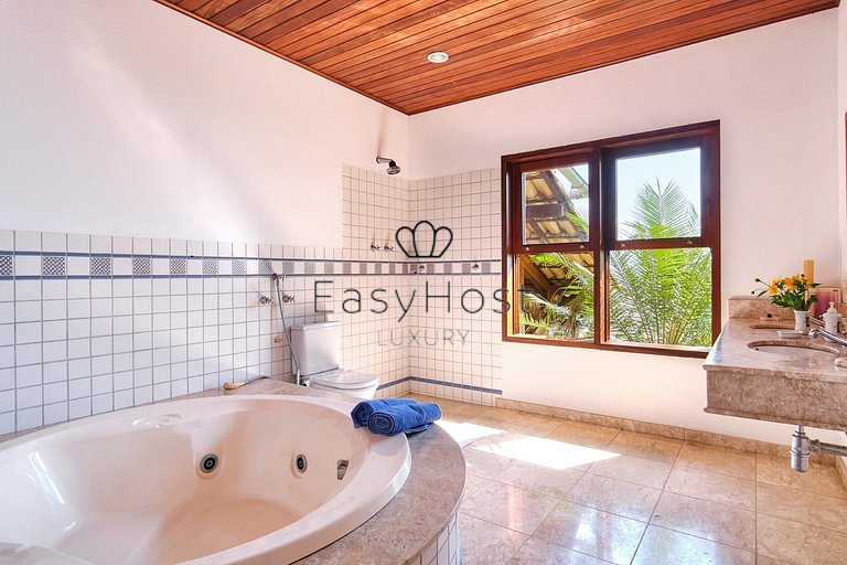 Beach house for sale in Paraty