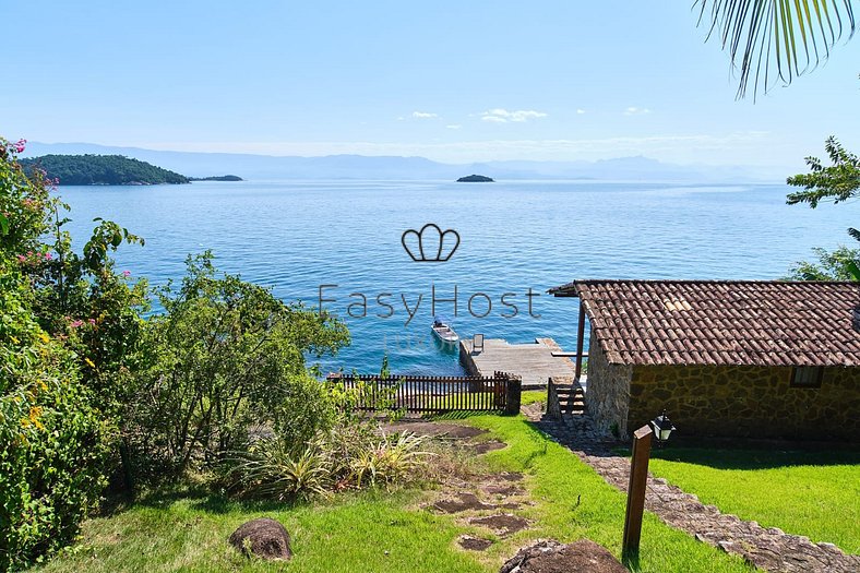 Beach house for sale in Paraty