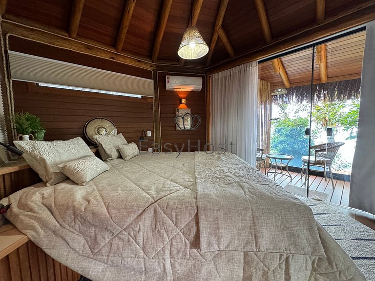 Casa à venda em Angra dos Reis com piscina, praia e hidromas