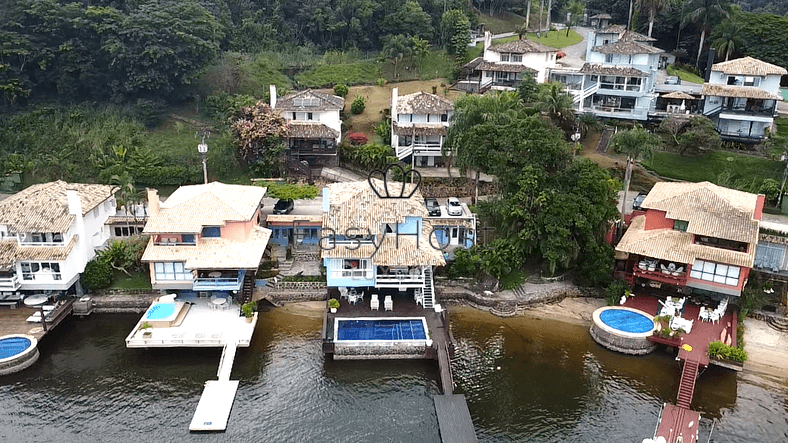 Casa de playa en venta en Angra dos Reis