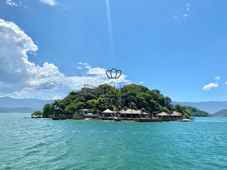 Casa em ilha em Angra dos Reis com piscina beira mar, jacuzz