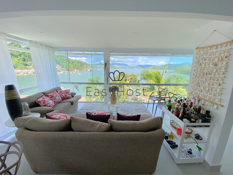 Casa en condomínio en venta en Angra dos Reis