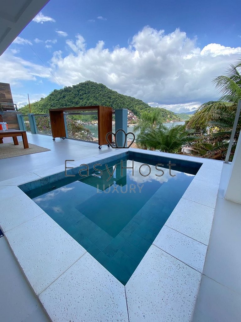 Casa en condomínio en venta en Angra dos Reis