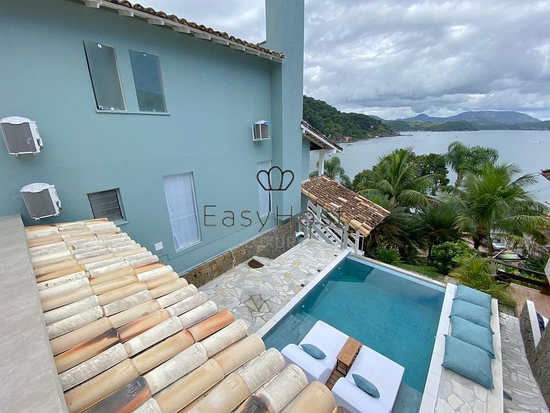 Casa en condomínio en venta en Angra dos Reis