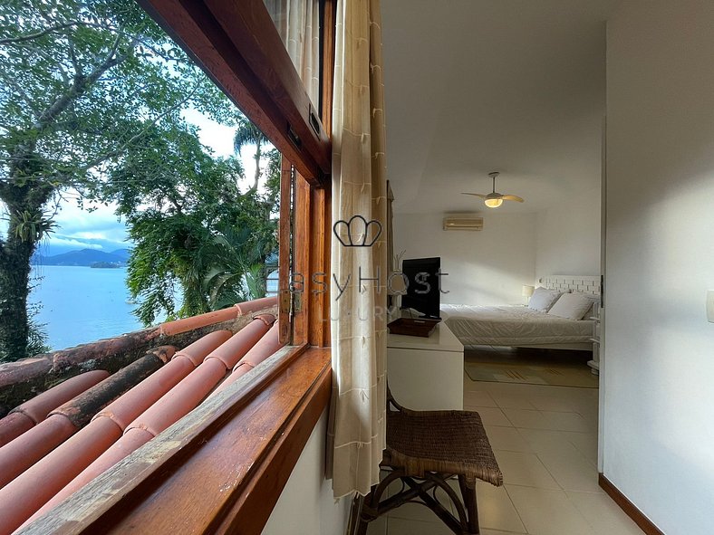 Casa en condomínio en venta en Angra dos Reis