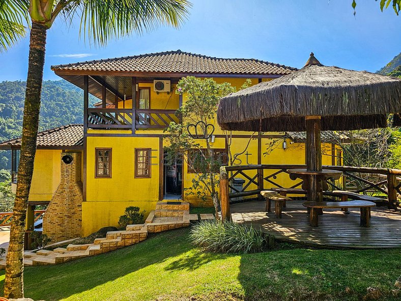 Casa en condomínio en venta en Angra dos Reis