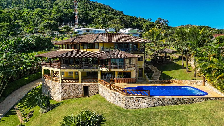 Casa en condomínio en venta en Angra dos Reis