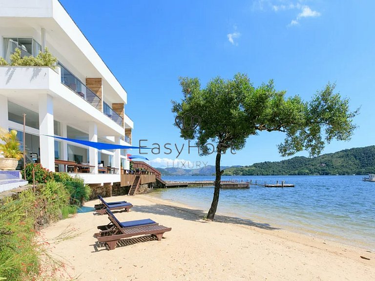 Casa en venta en Angra dos Reis con piscina