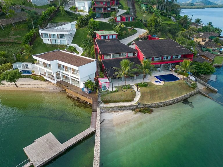 Casa en venta en Angra dos Reis con piscina