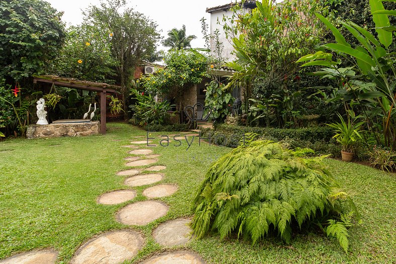 Casa en venta en Paraty con piscina