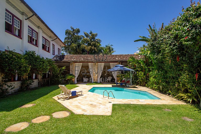 Casa en venta en Paraty con piscina