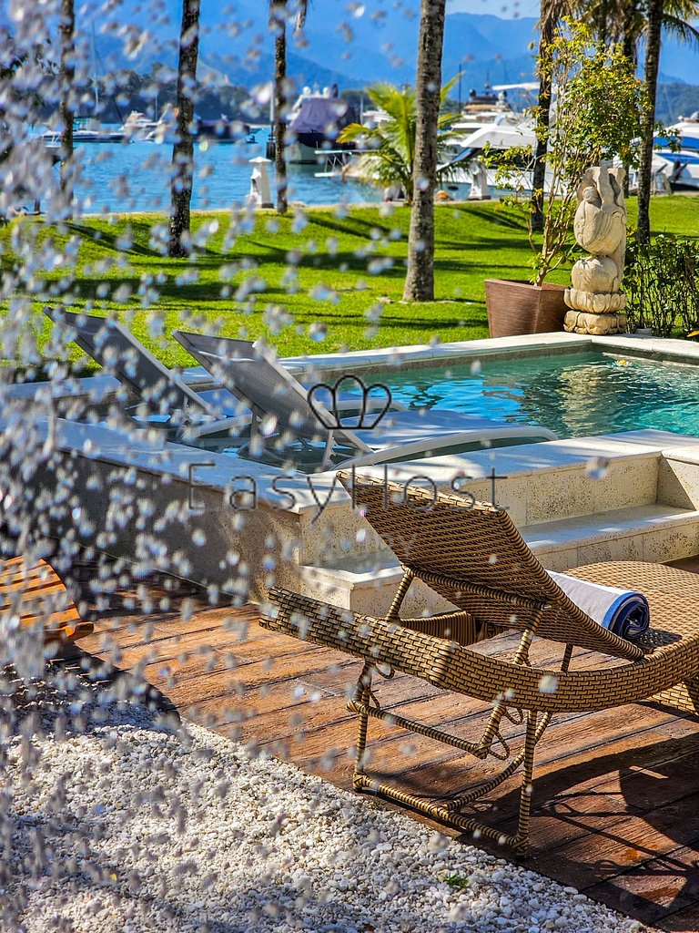 Casa para alugar em Angra dos Reis com piscina