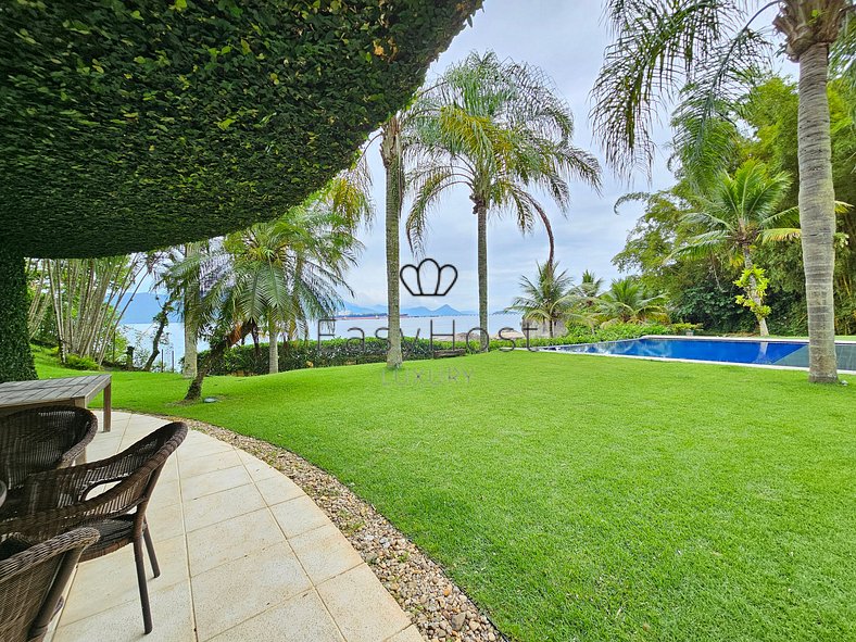 Casa para temporada em Angra dos Reis com piscina, praia e s