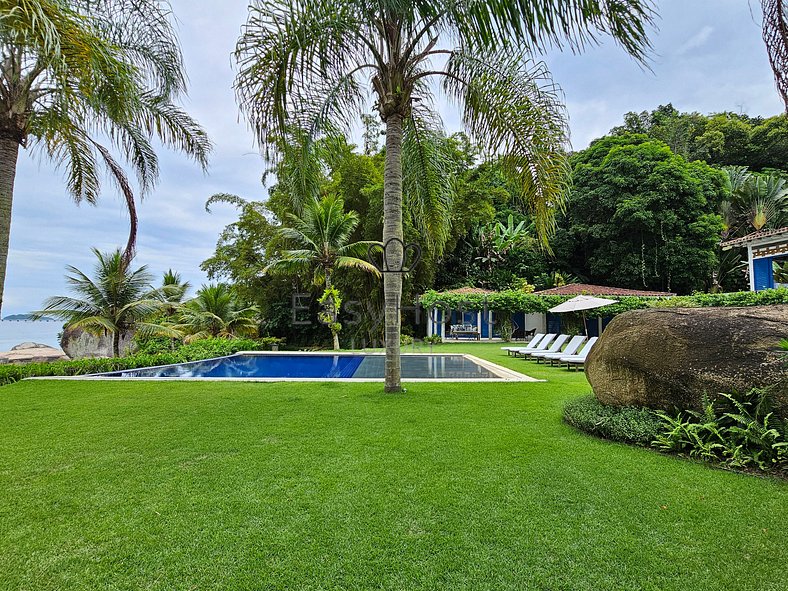 Casa para temporada em Angra dos Reis com piscina, praia e s