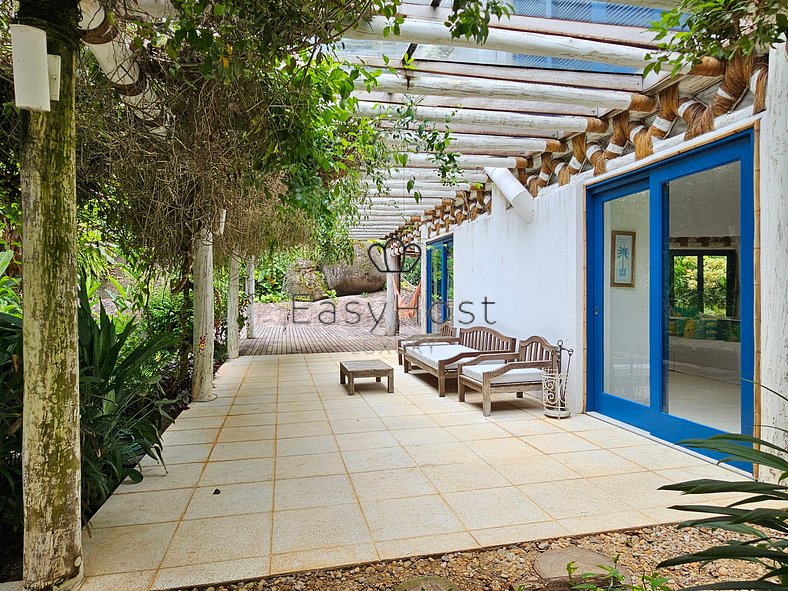 Casa para temporada em Angra dos Reis com piscina, praia e s