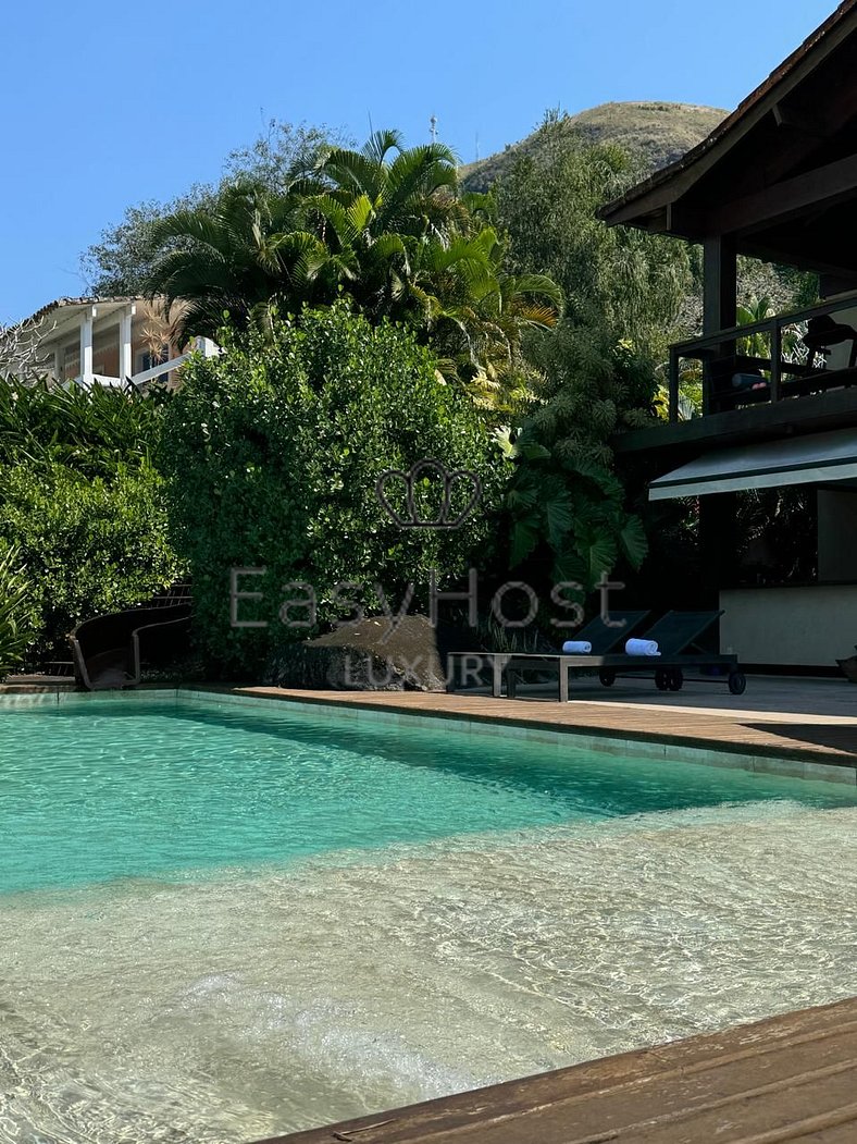 Casa para temporada em Angra dos Reis com piscina, sauna e p