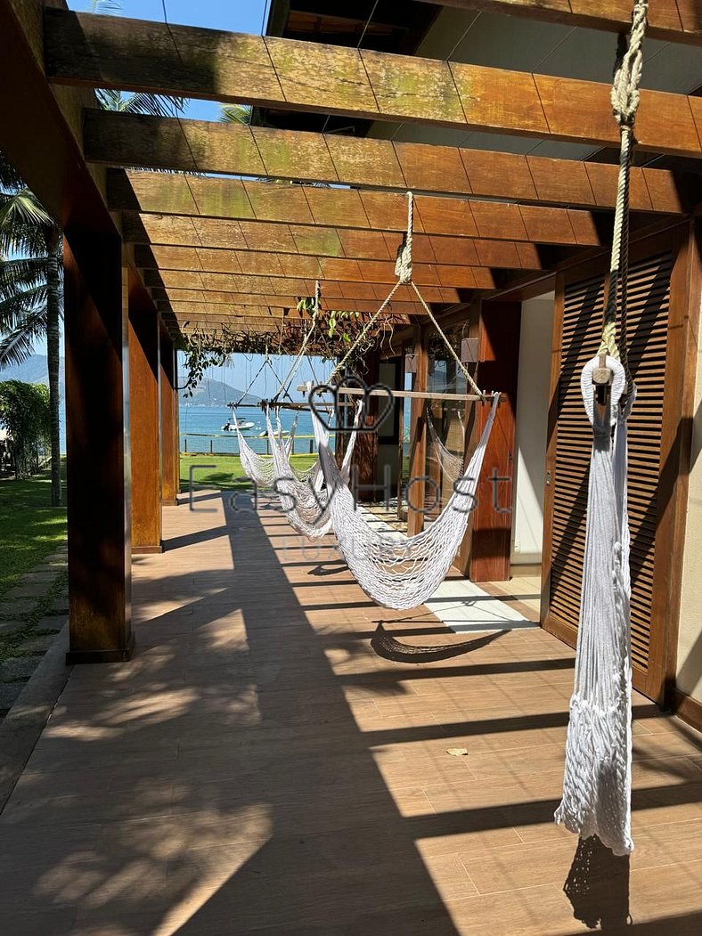 Casa para temporada em Angra dos Reis com piscina, sauna e p