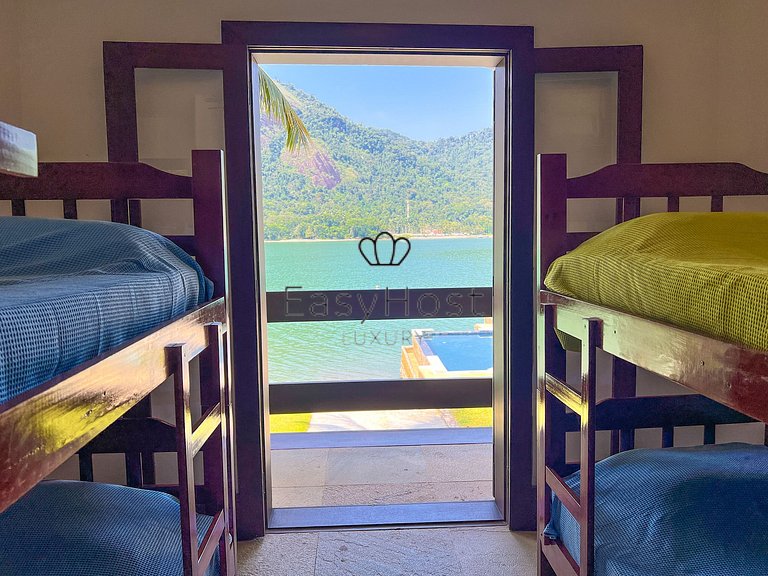 Casa para temporada em Angra dos Reis com piscina vista mar