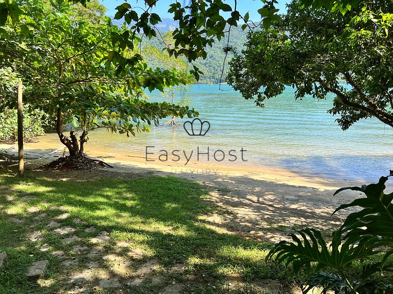 Casa para temporada em Ilha Grande com piscina