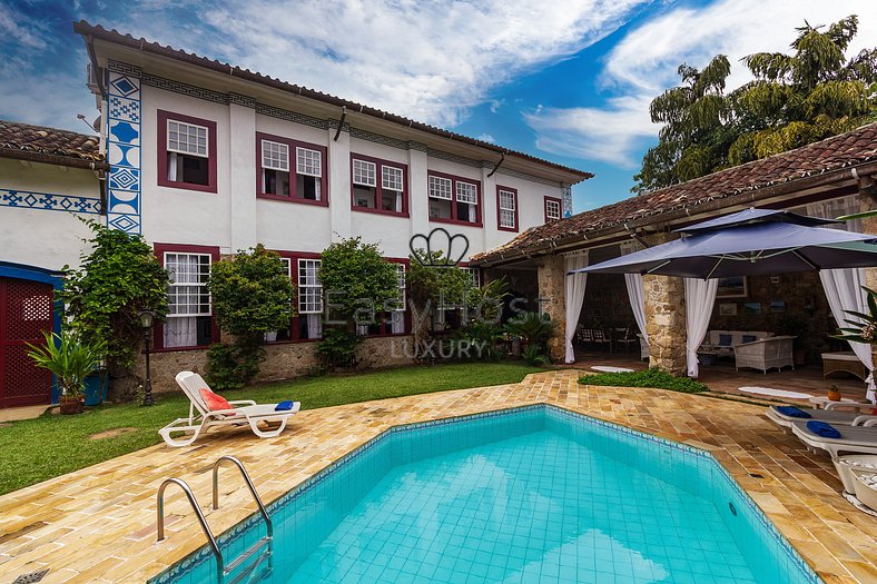 Casa para venda em Paraty com piscina