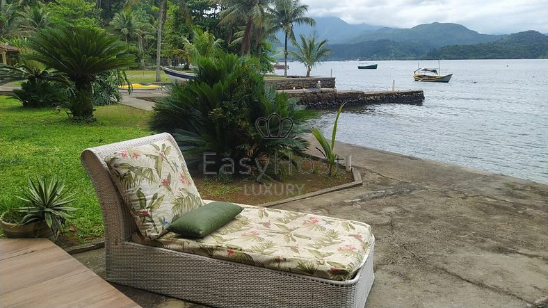 House by the sea for sale in Angra dos Reis