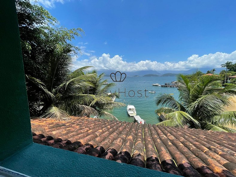 House for sale in Angra dos Reis in condominium