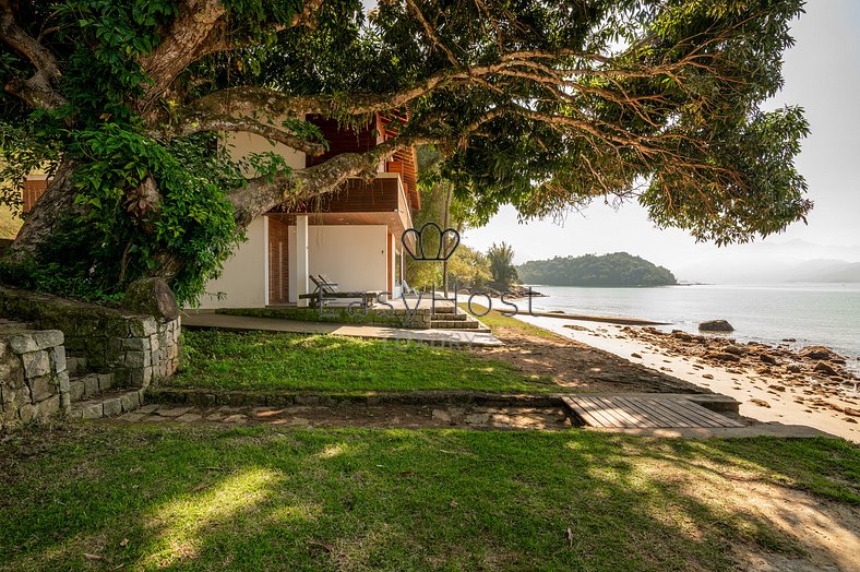 House for sale in Angra dos Reis with beach and sauna - AngV