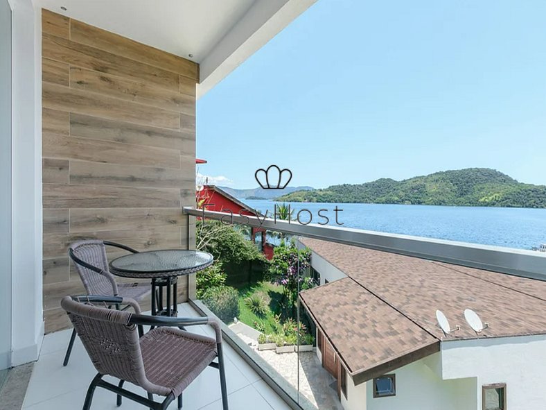 House for sale in Angra dos Reis with pool