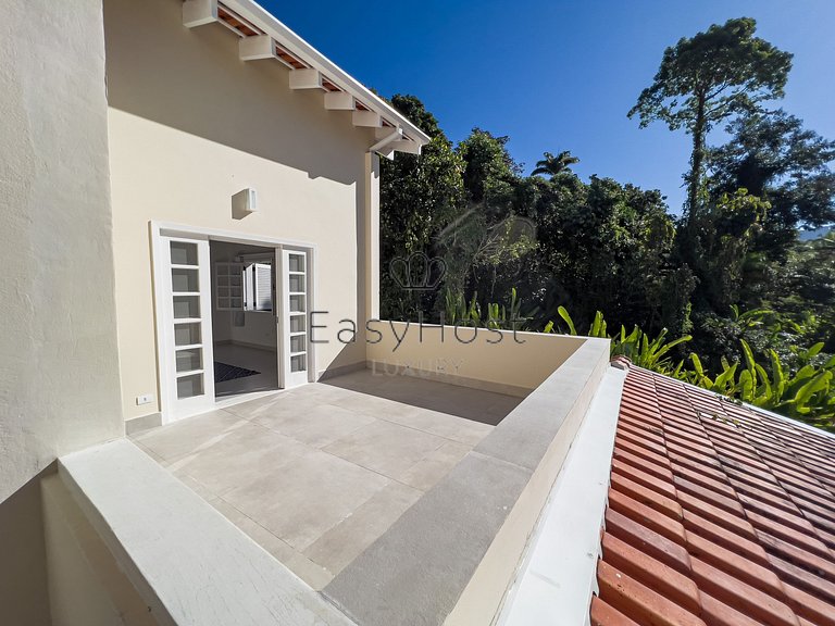 House for sale in Paraty with pool and gourmet area in exclu