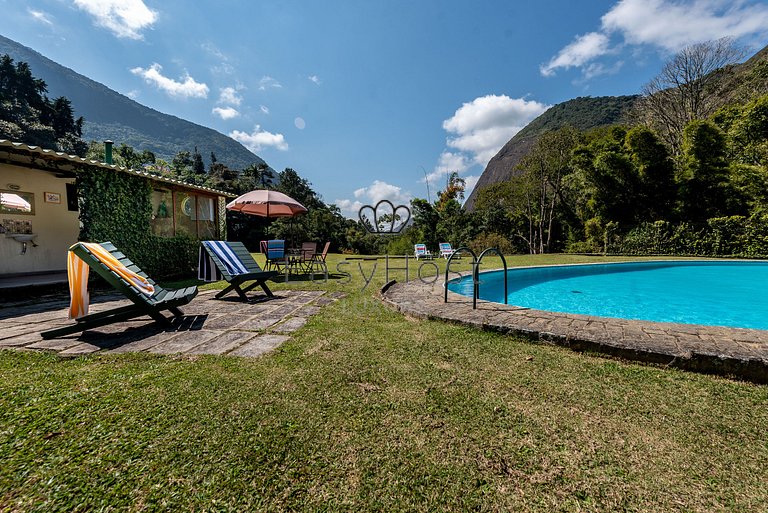 House rental in Petrópolis with pool and sauna