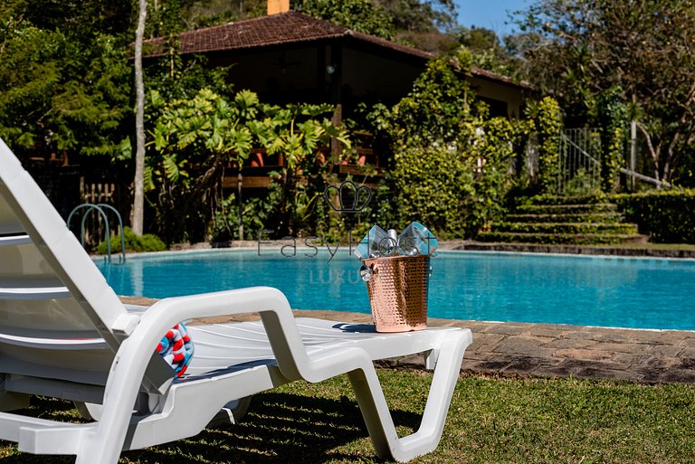 House rental in Petrópolis with pool and sauna