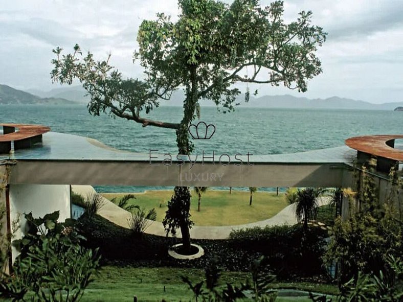 Isla en venta en Angra dos Reis con piscina junto al mar - A