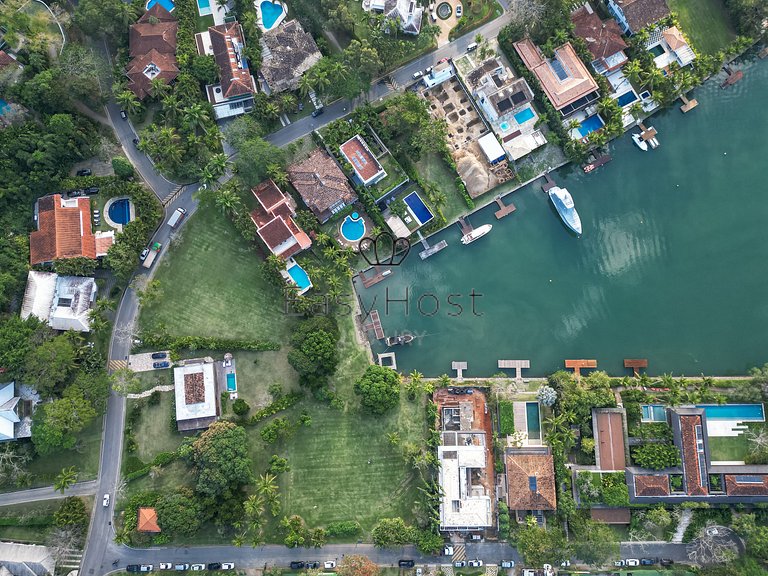 Land for sale in Paraty overlooking the canal - PARV06