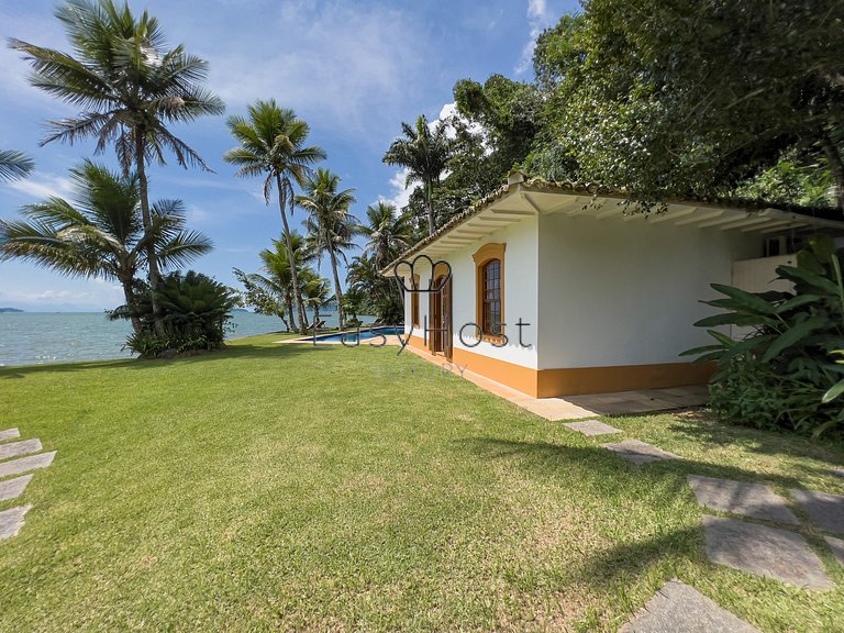 Luxury house for sale in Paraty