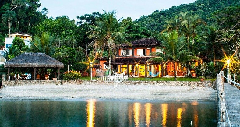 Luxury house rental in Angra dos Reis