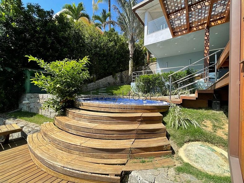 Luxury house rental in Angra dos Reis