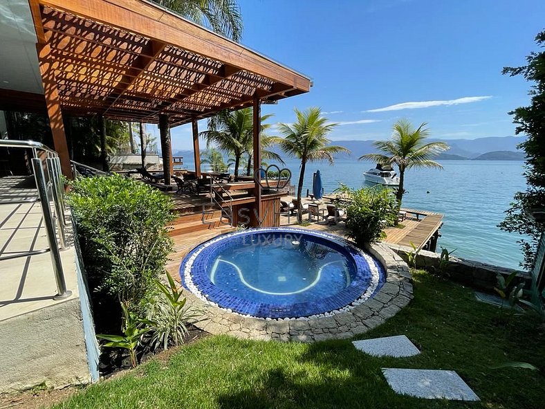 Luxury house rental in Angra dos Reis